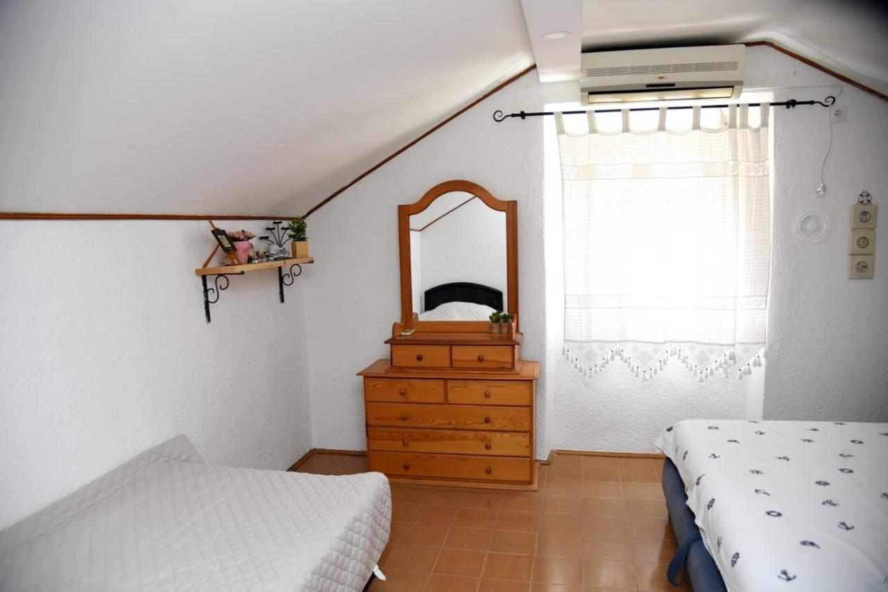 Mansarda Apartment Kotor Exterior photo